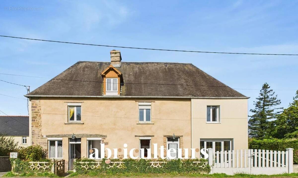 Maison à SAINT-MARTIN-DE-BONFOSSE