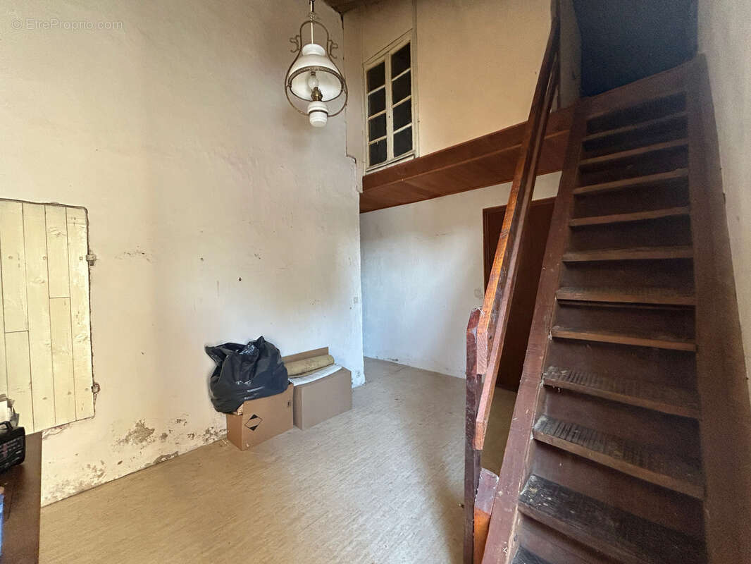 Maison, 3 chambres, 2000 m2 de terrain, garage. - photo 8