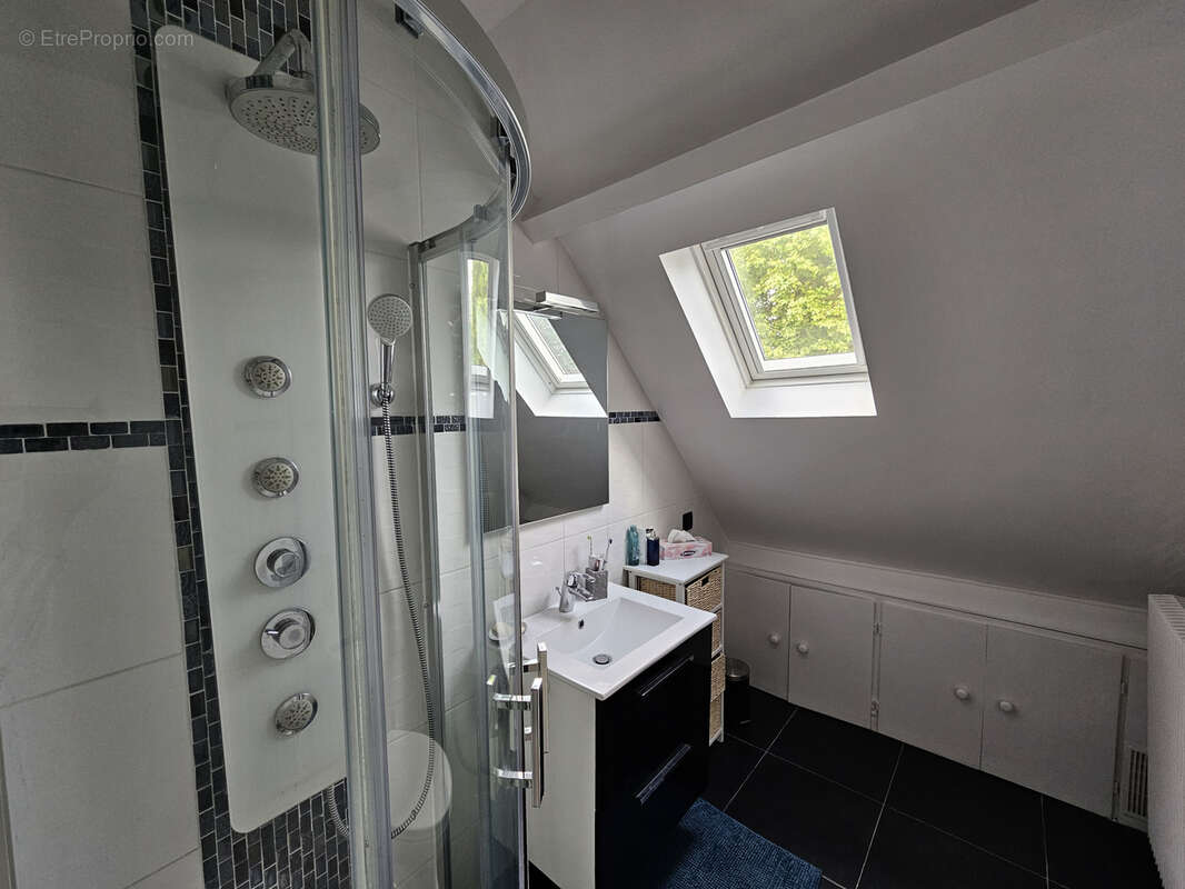 Maison à CLAYE-SOUILLY