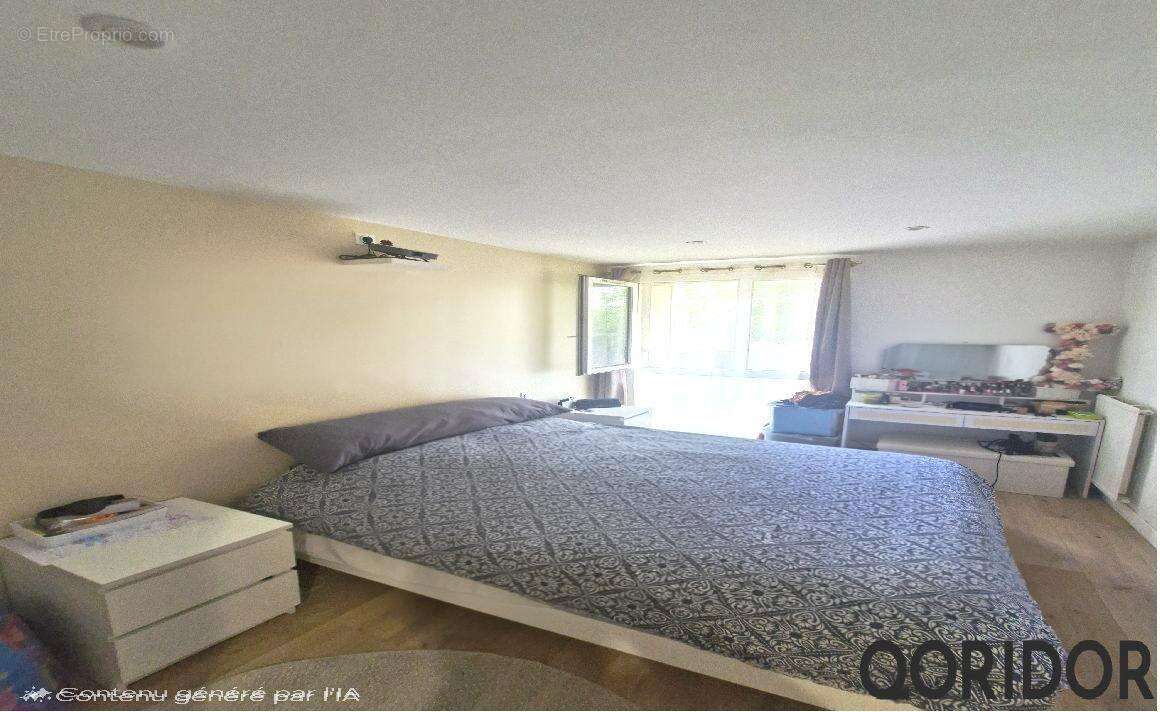 Appartement à SARTROUVILLE