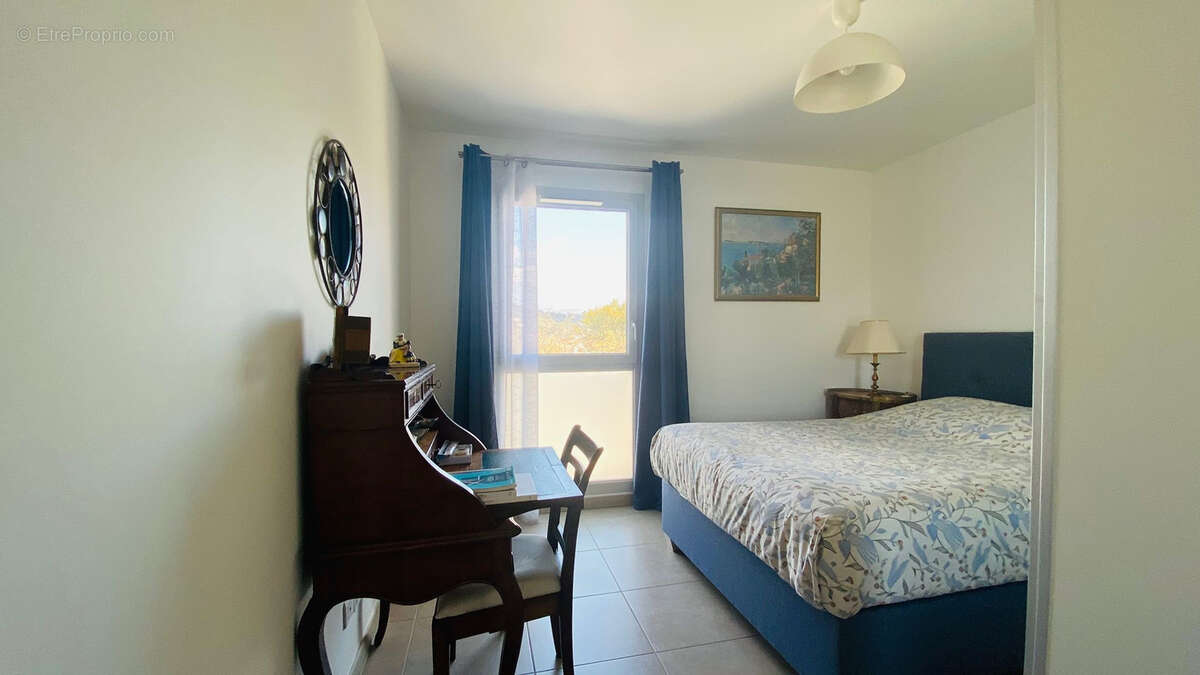 Appartement à SIX-FOURS-LES-PLAGES