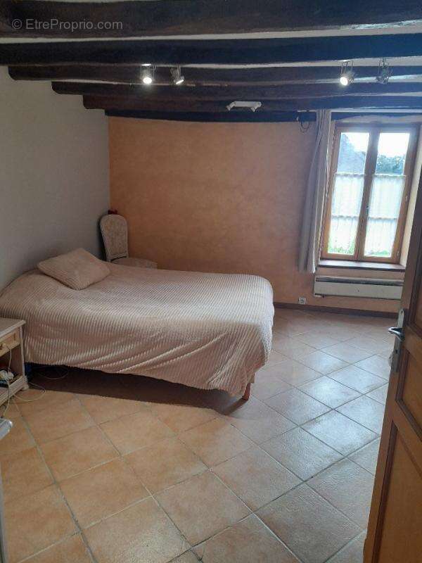 Maison à NEUVY-SAINT-SEPULCHRE