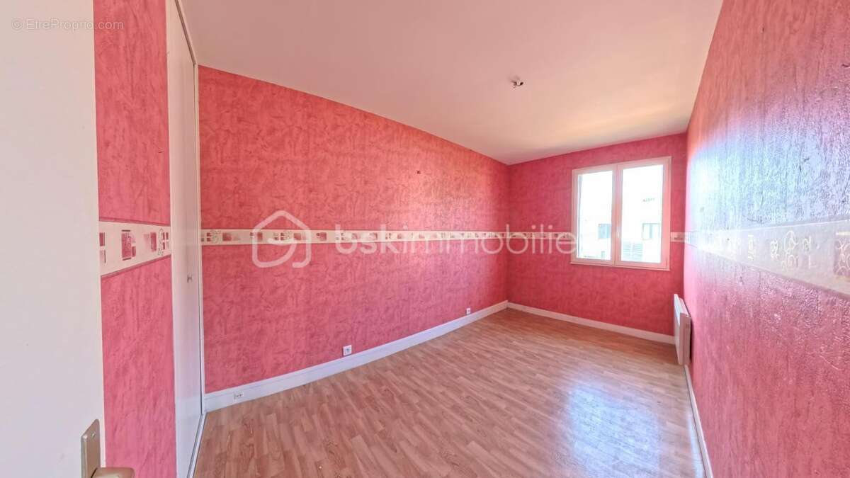 Maison 84 m2. Plain-pied de charme avec Jardin Arboré & Double Garage - photo 12