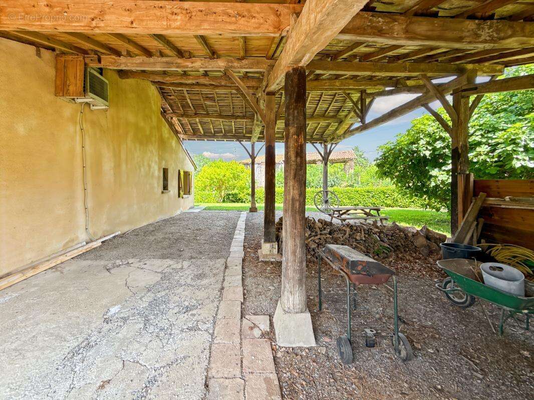 Maison à SEGOUFIELLE