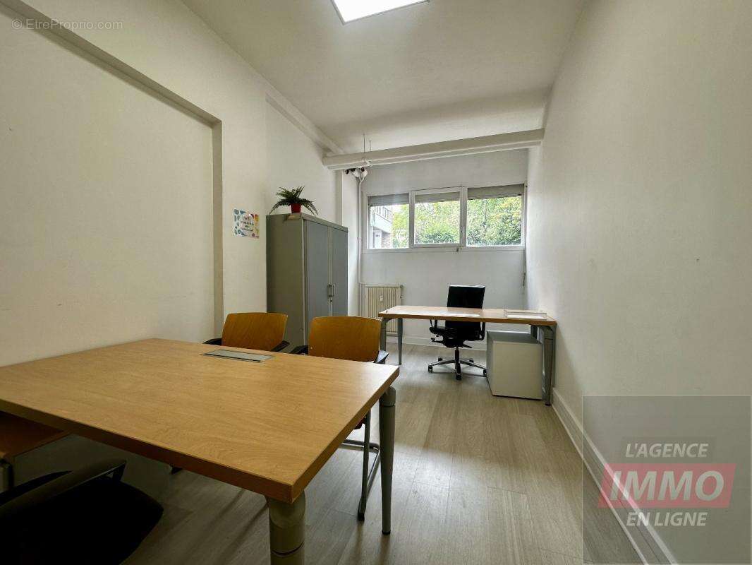 Locaux d'activité - photo 5