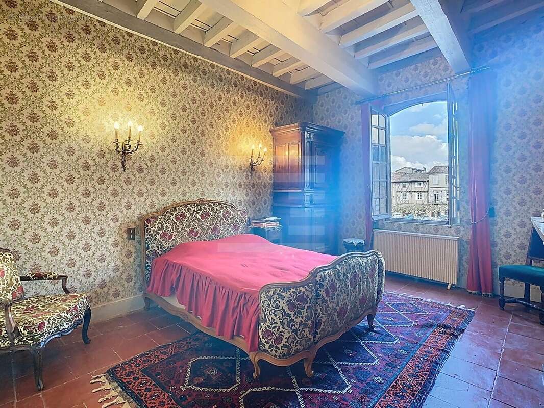 Maison à LISLE-SUR-TARN