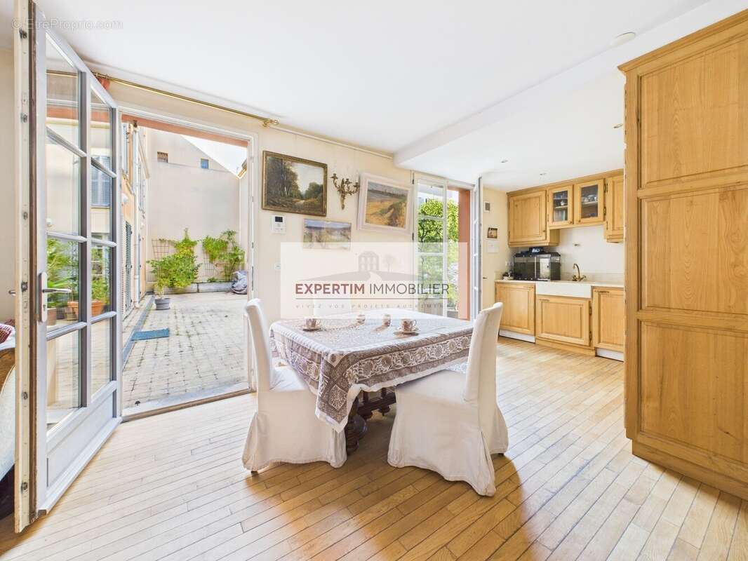Appartement à VERSAILLES