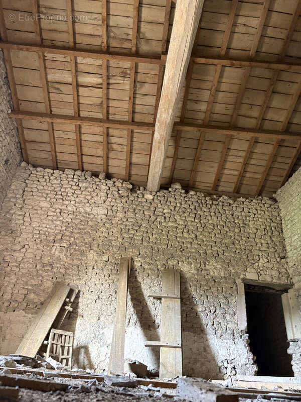 Maison à ANGEAC-CHAMPAGNE