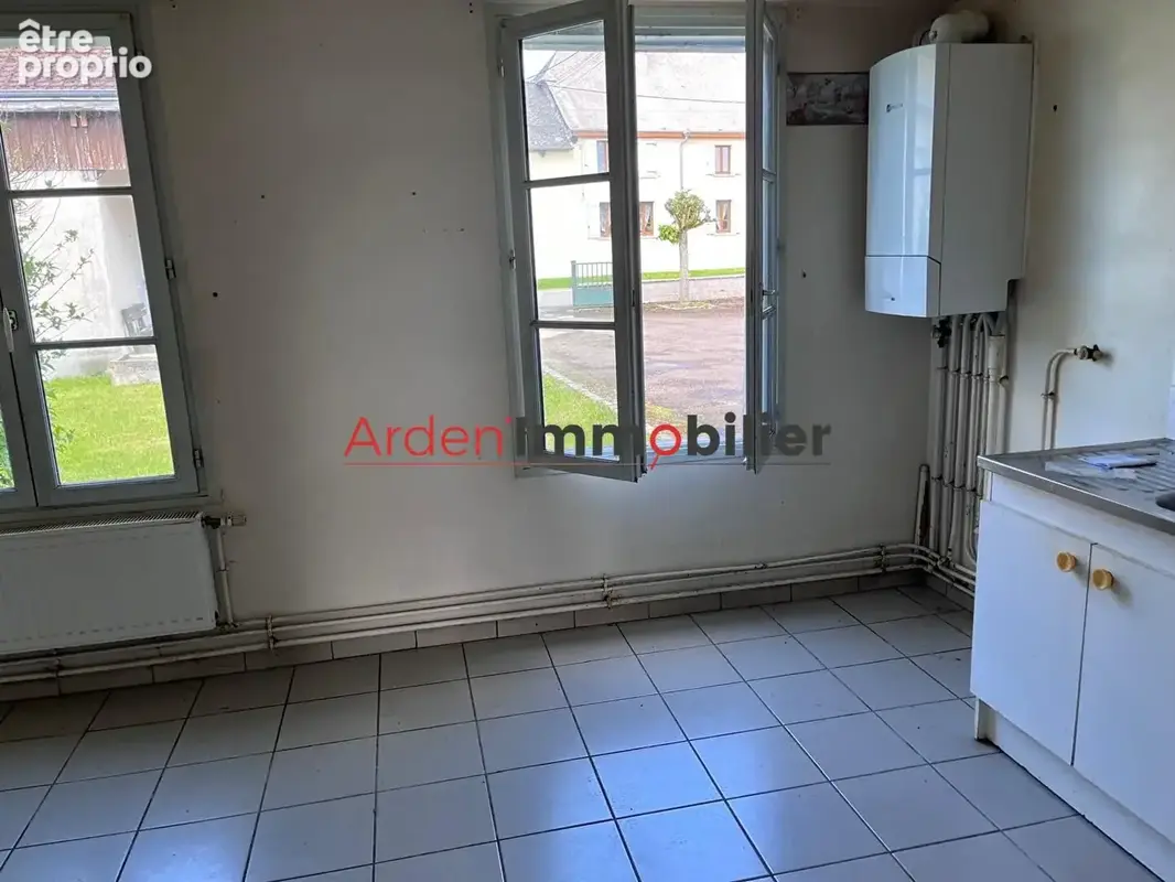 Maison à vendre dans le secteur de CHAUMONT PORCIEN 5 pièces, 140 m² - photo 5