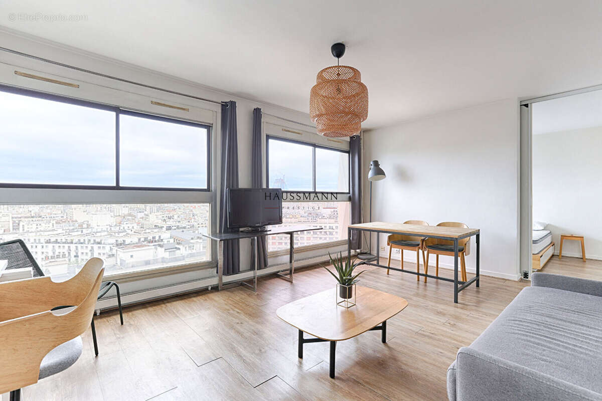 Appartement à PARIS-15E