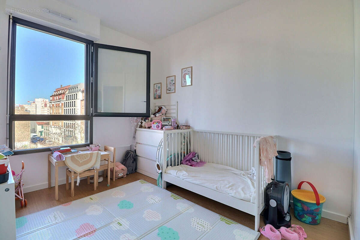 Appartement à AUBERVILLIERS