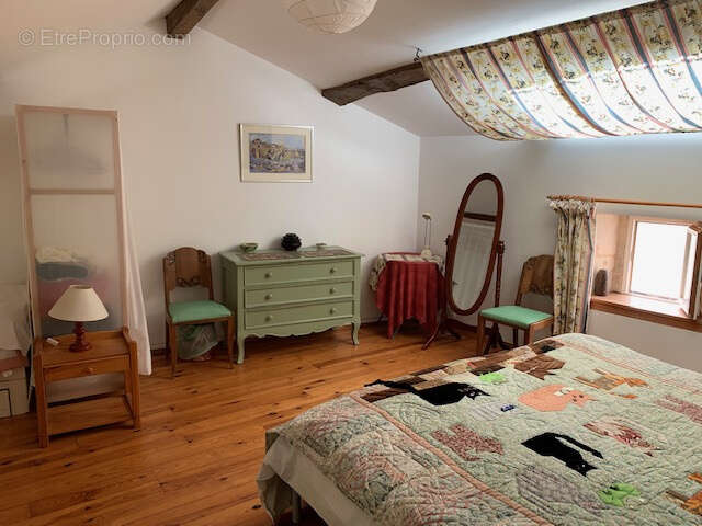 Maison à SAINT-THOMAS-DE-CONAC