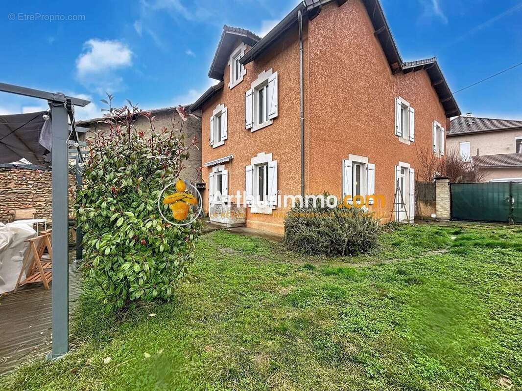 Maison à BOURGOIN-JALLIEU