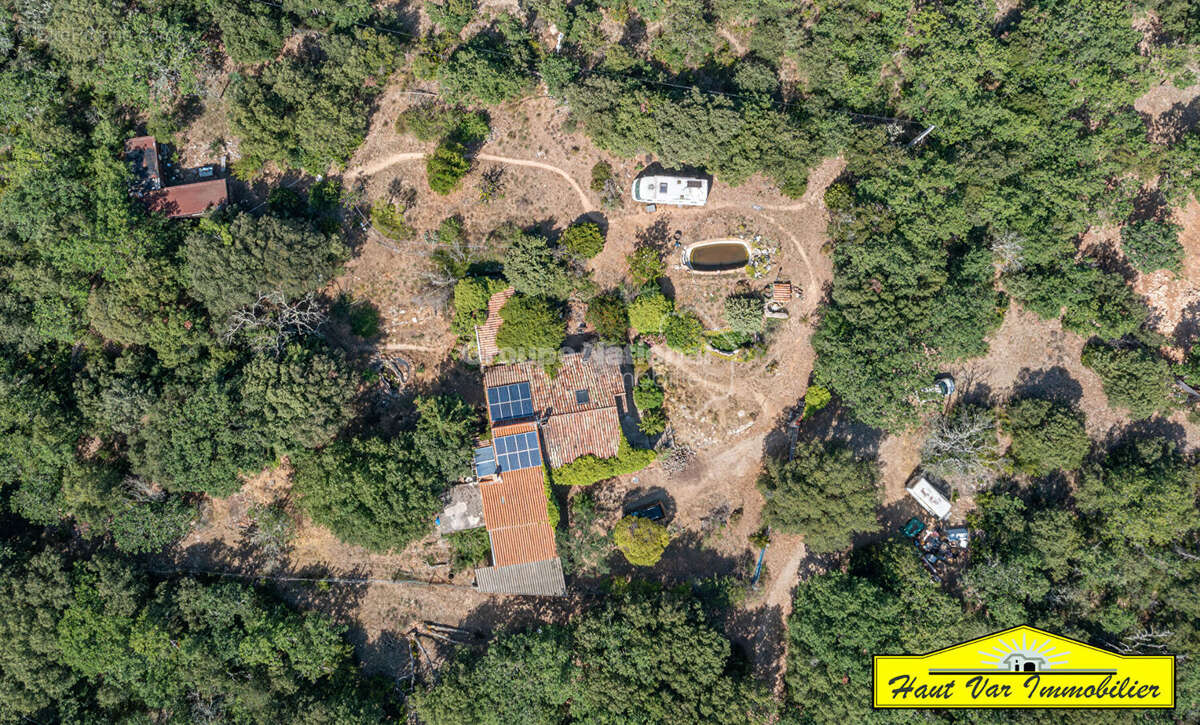 Maison de caractère de150 m² sur 3 743 m² de terrain ? Piscine, garages et fort potentiel - photo 2