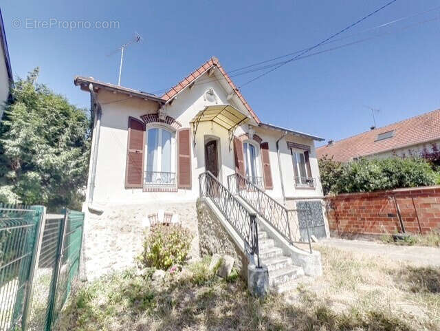 Maison a vendre - CHELLES - centre ville -Secteur Sud - photo 2