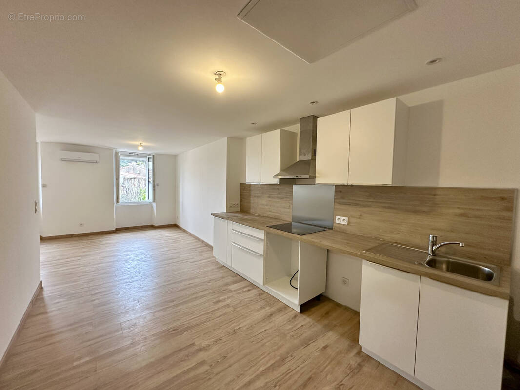 Appartement à CARNOULES