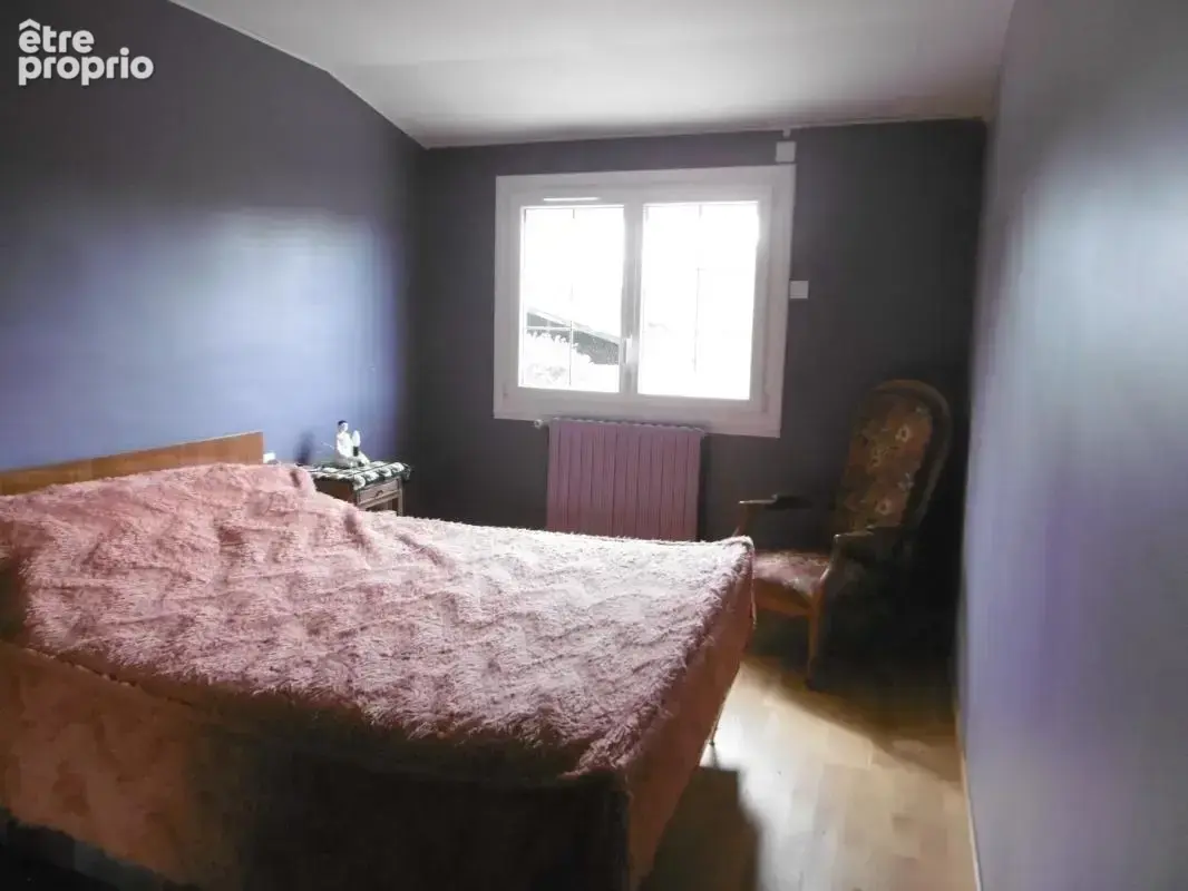 maison au calme avec 5 hectares. 5 ch. 700 m2 de dépendances - photo 9