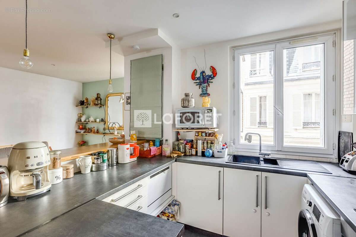 Appartement à PARIS-14E