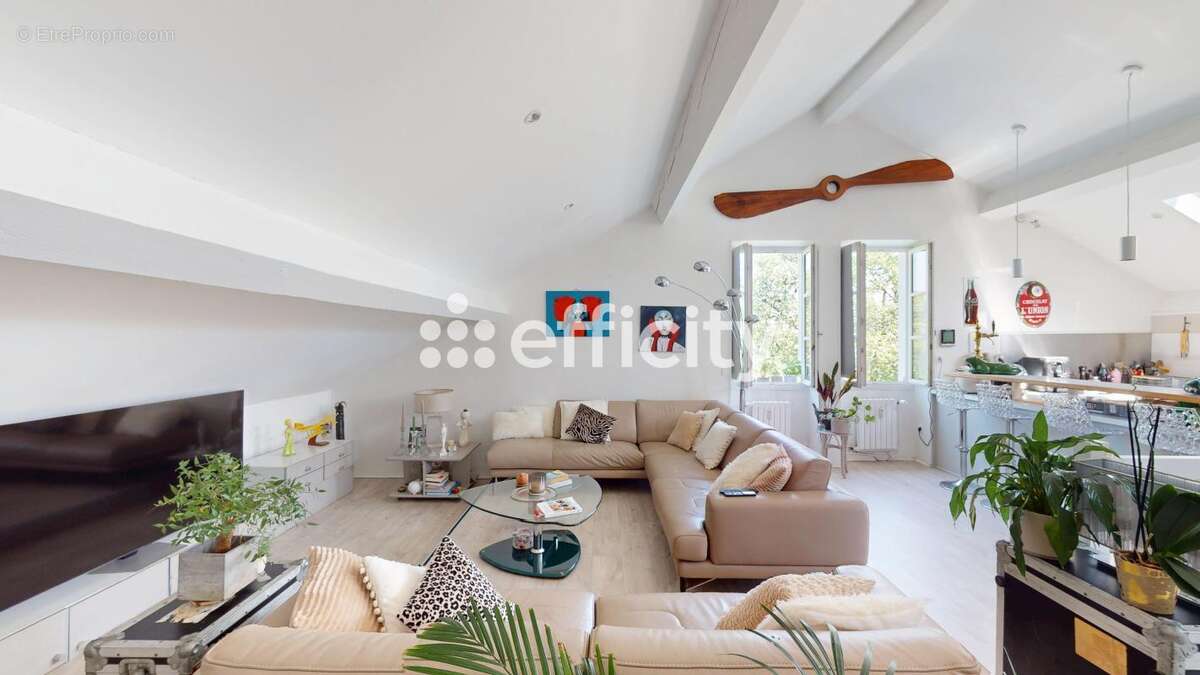 Appartement à FONTAINES-SUR-SAONE
