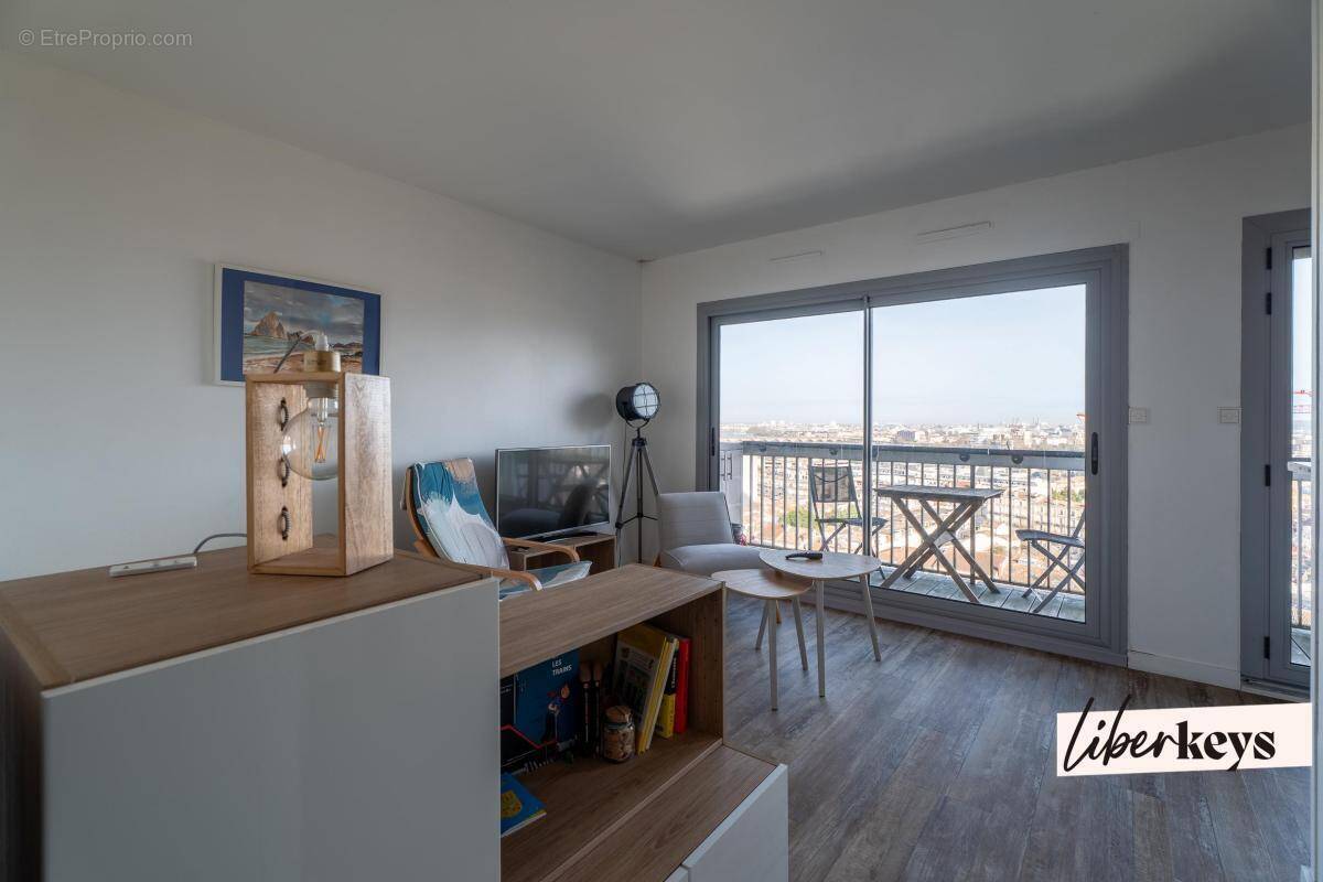 Appartement à BORDEAUX