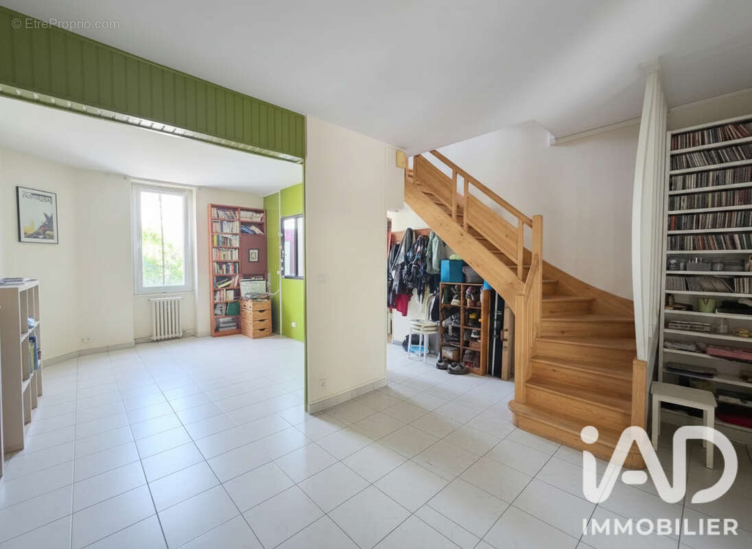 Maison 100 m² à Angouleme  - photo 5