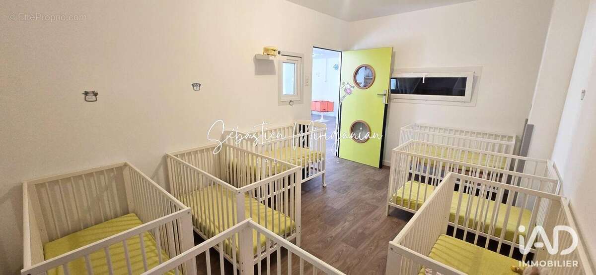 Photo 7 - Commerce à SOLLIES-PONT