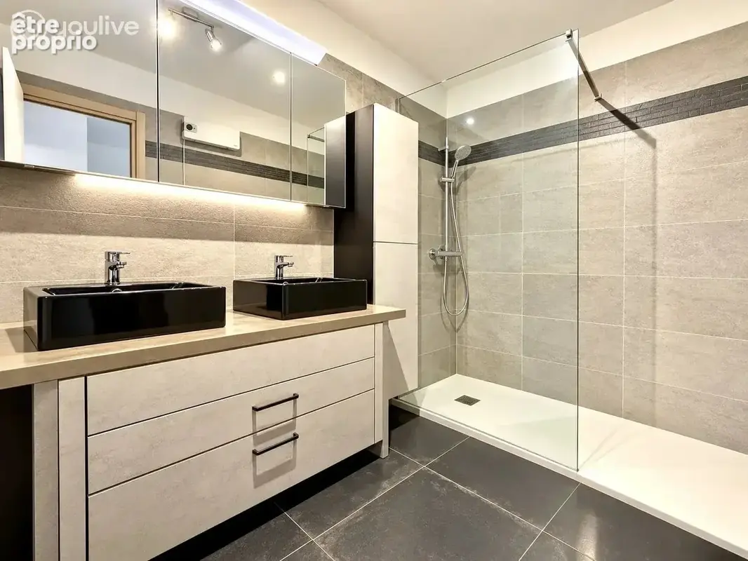 Dernier étage – t3 85 m² – terrasse – vue mer & montagne - photo 15