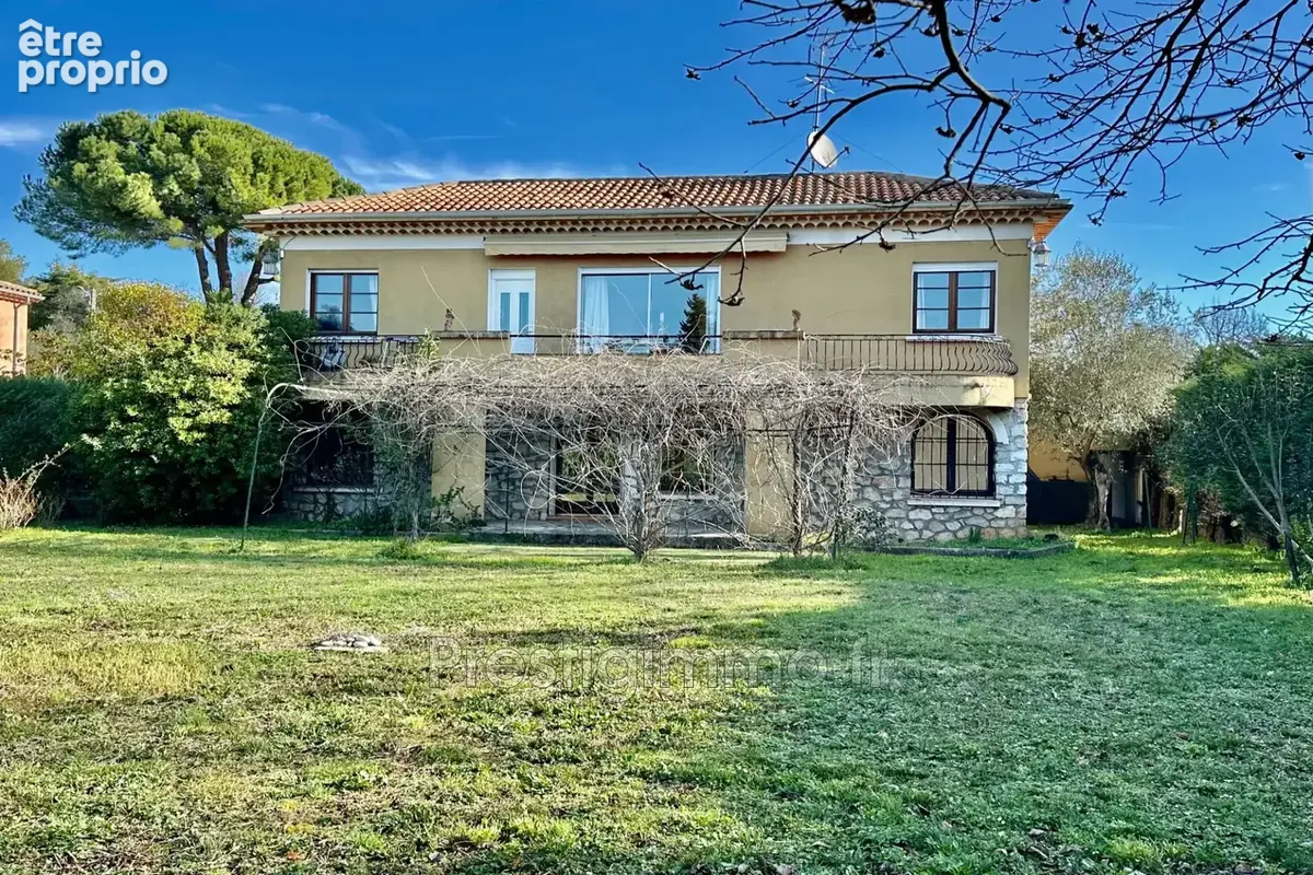 Maison 8 pièces 270 m² à vendre à Roquefort-Les-Pins (06330) - photo 2