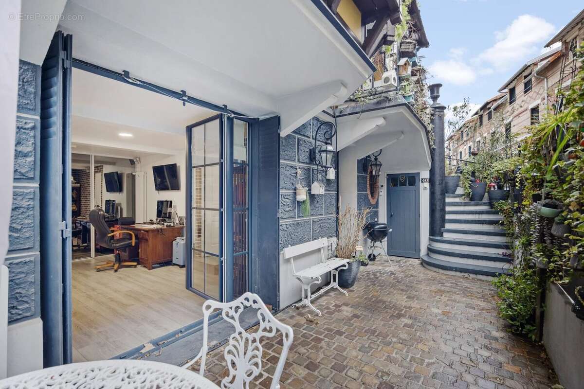 Maison à PARIS-14E