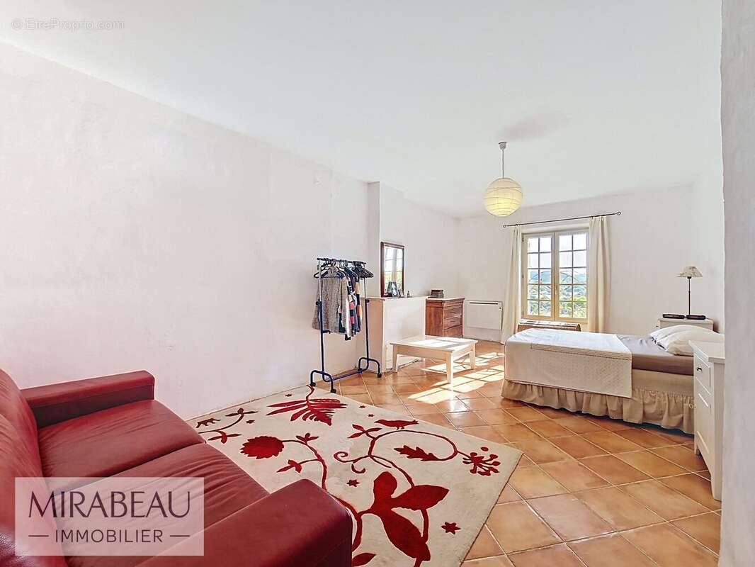 Maison à BEAUMONT-DE-PERTUIS