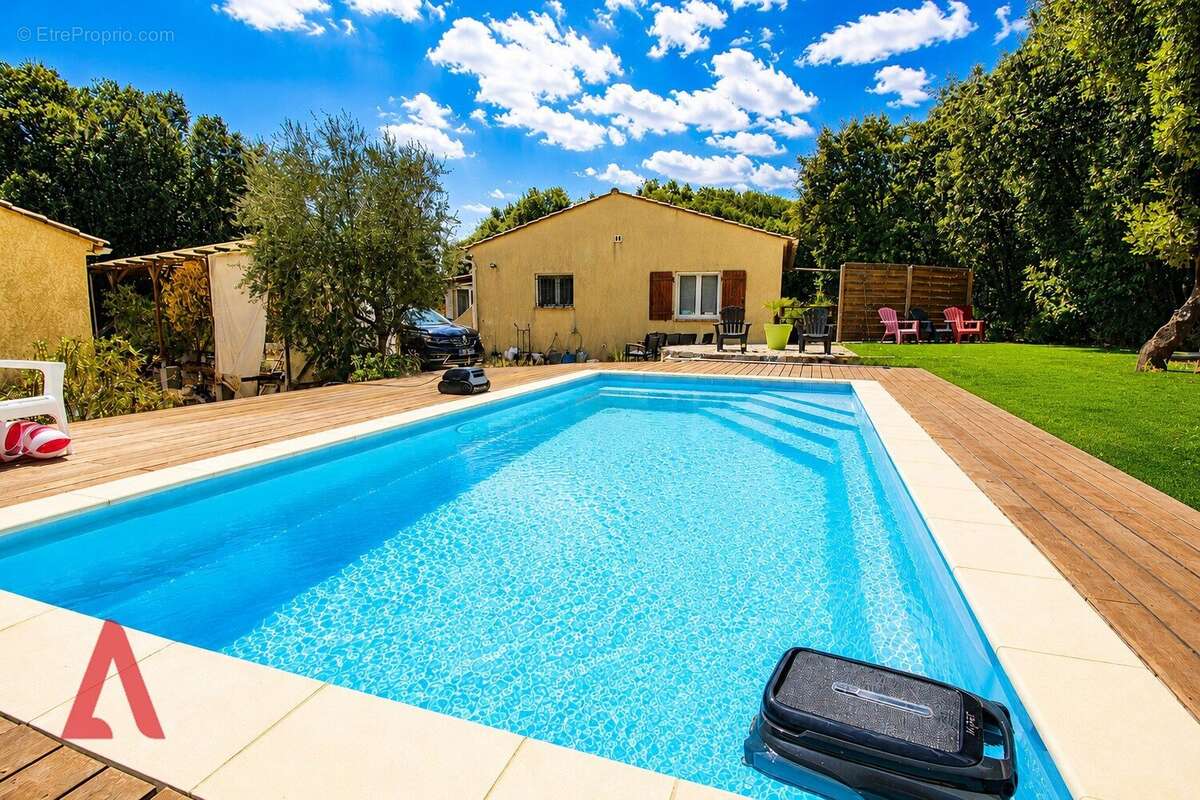 Caussiniojouls  propriété rare avec maison, gîte indépendant, piscine et 1 470 m² de terrain  un véritable havre de paix  359 - photo 5