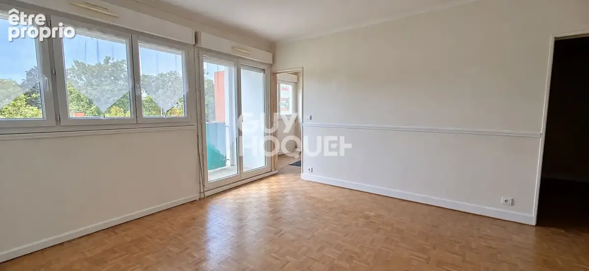 Appartement familial lumineux - Beau potentiel après rénovation - photo 2