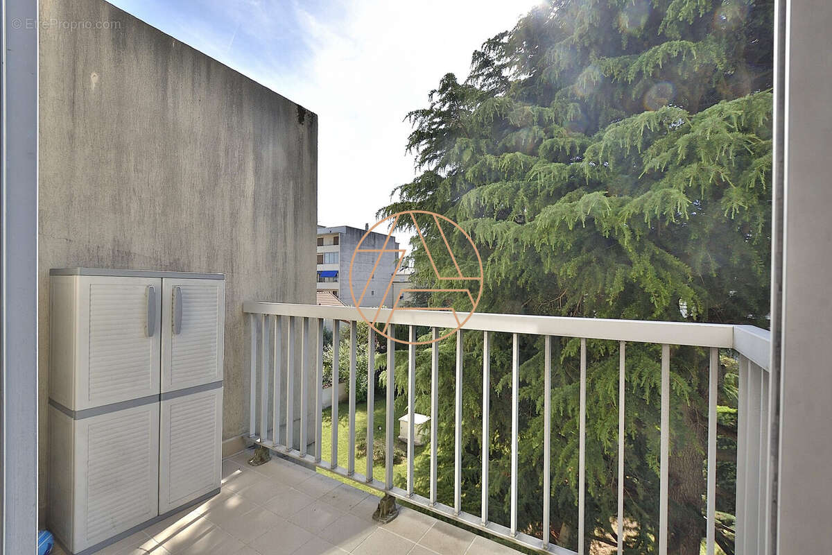 Appartement à SAINT-MAUR-DES-FOSSES