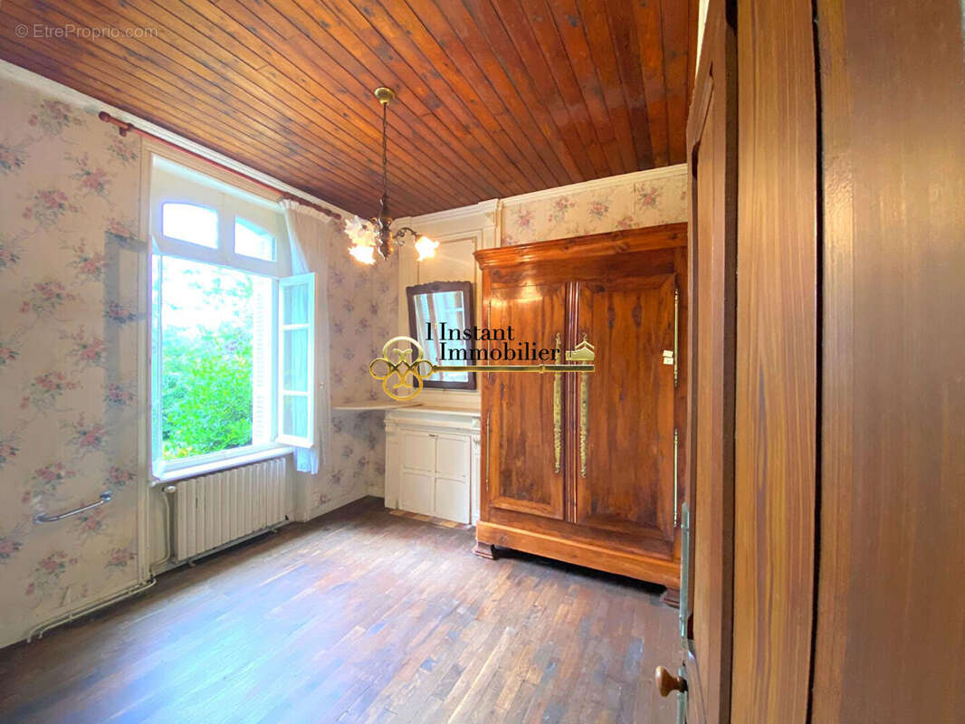 Maison à PLOUEGAT-GUERAND