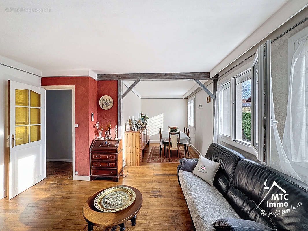 Maison à LA VERPILLIERE