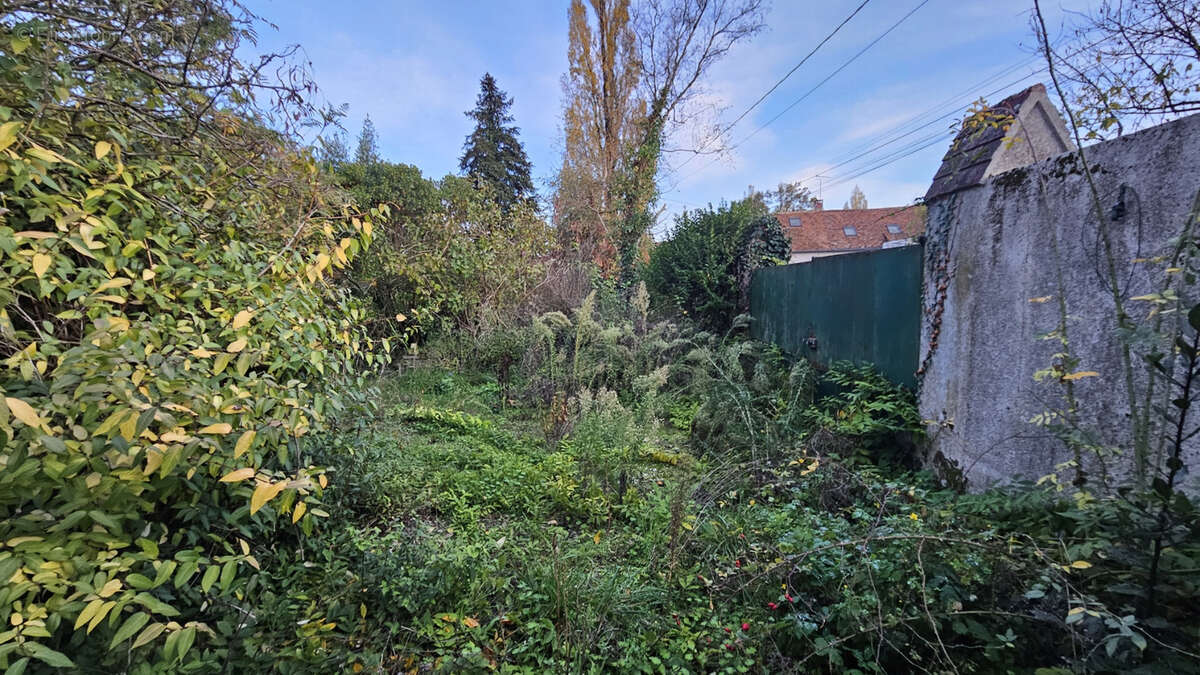 Maison à SAINT-LUBIN-EN-VERGONNOIS