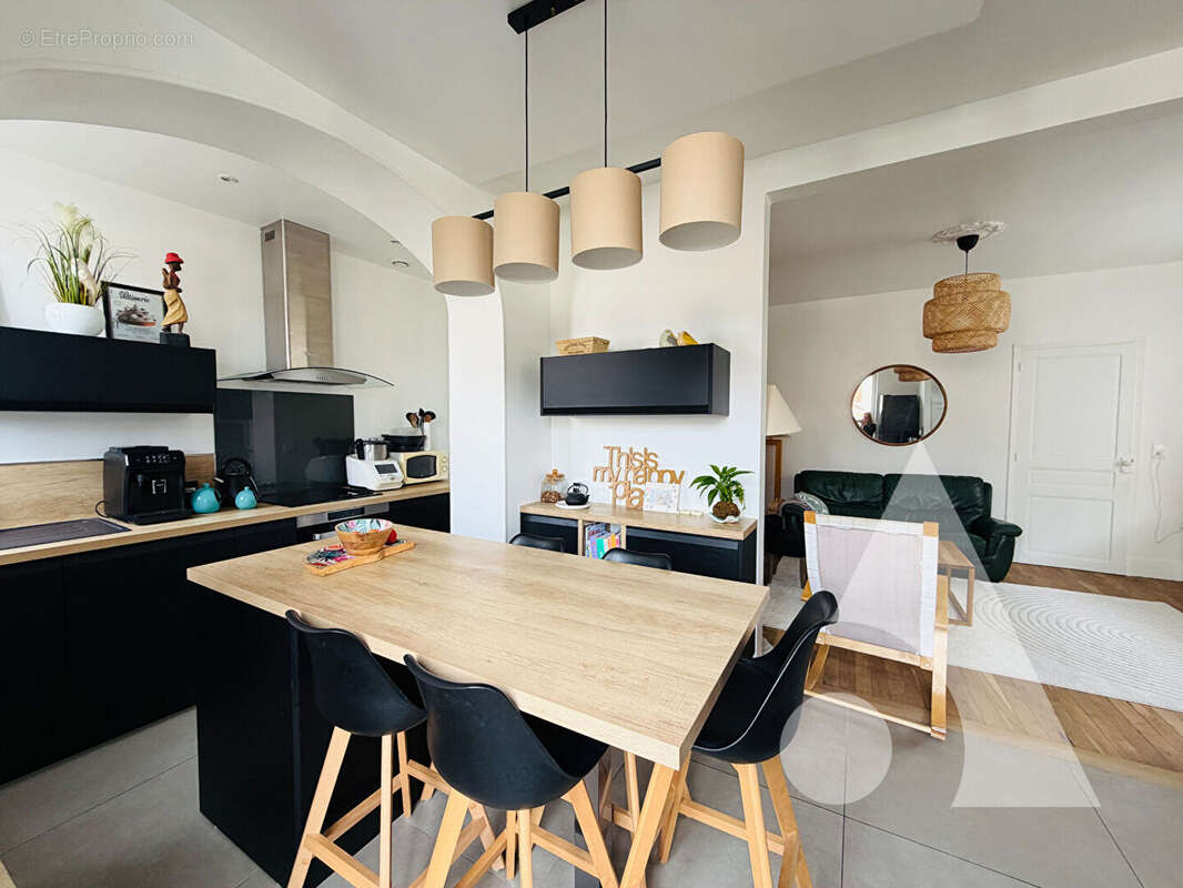 Maison à SAINTE-SAVINE