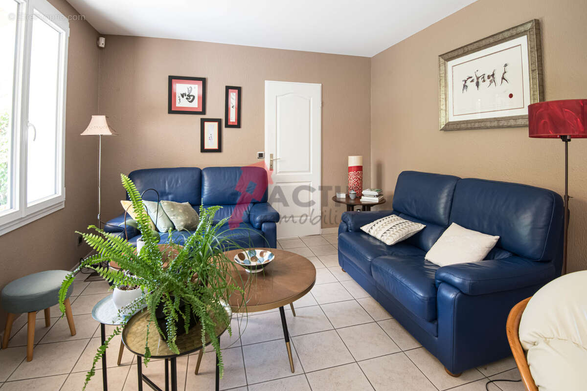 Maison à COURCOURONNES