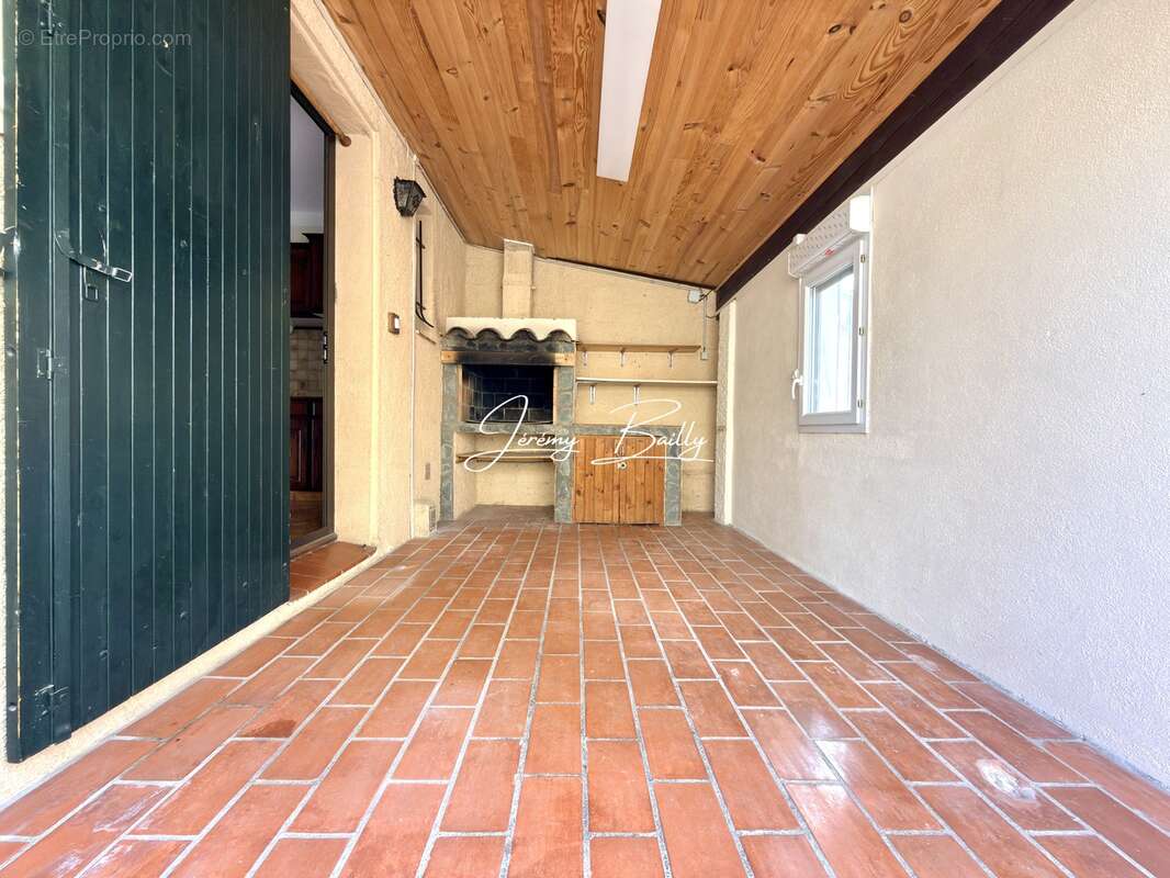 Maison à SAINT-ESTEVE