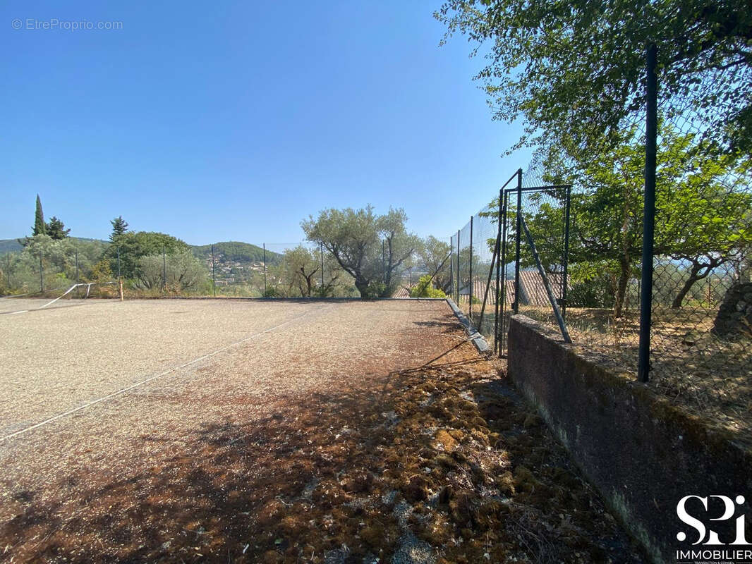 SOLLIES-PONT - Terrain constructible 1 631 m2 plat - photo 7