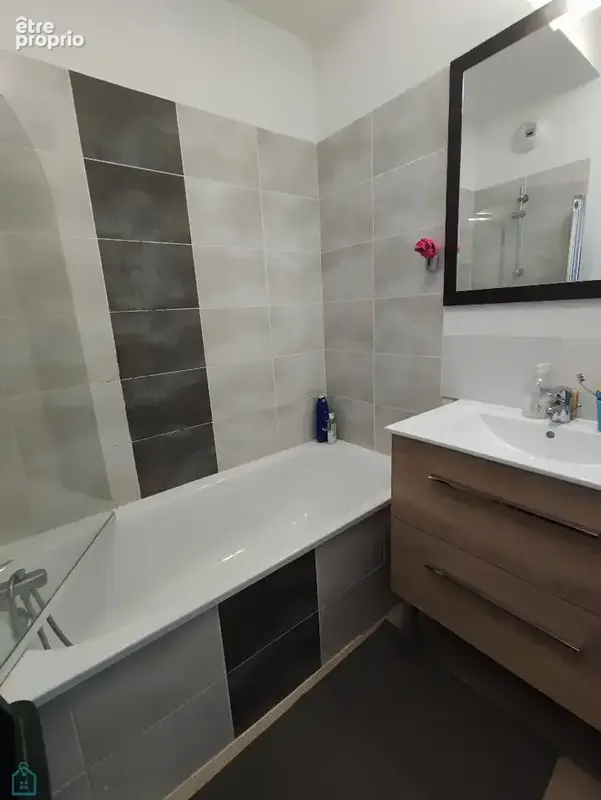Exclusivite - t2 d'env. 31 m² meublé pour 4 couchages avec terrasse et parking. - photo 6