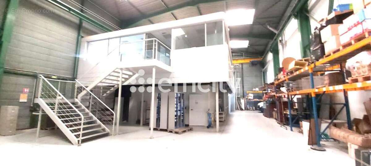 Commerce à MONTIGNY-LE-BRETONNEUX