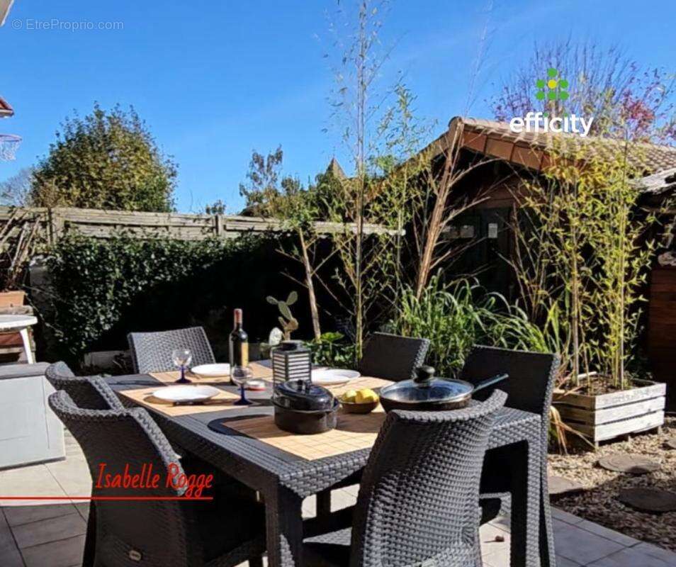 Maison à SAINT-MARTIN-DE-SEIGNANX