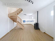 Appartement à SARTROUVILLE