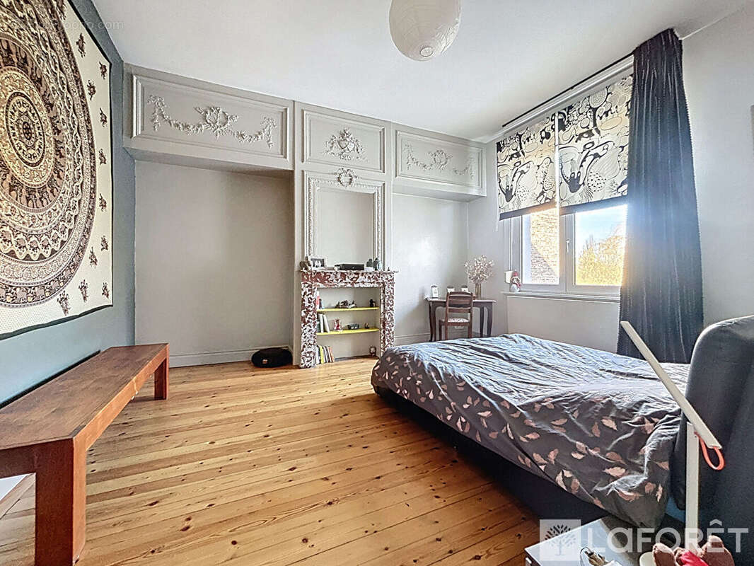 Maison à LA CHAPELLE-D'ARMENTIERES