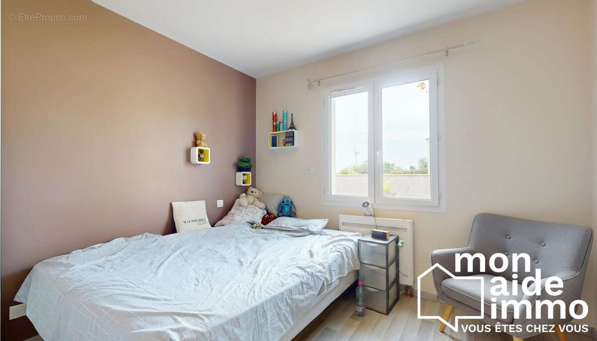 Maison 149 m² à Benet  - photo 6