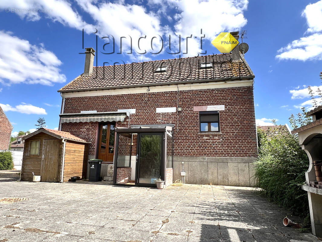 Maison à ERQUINVILLERS
