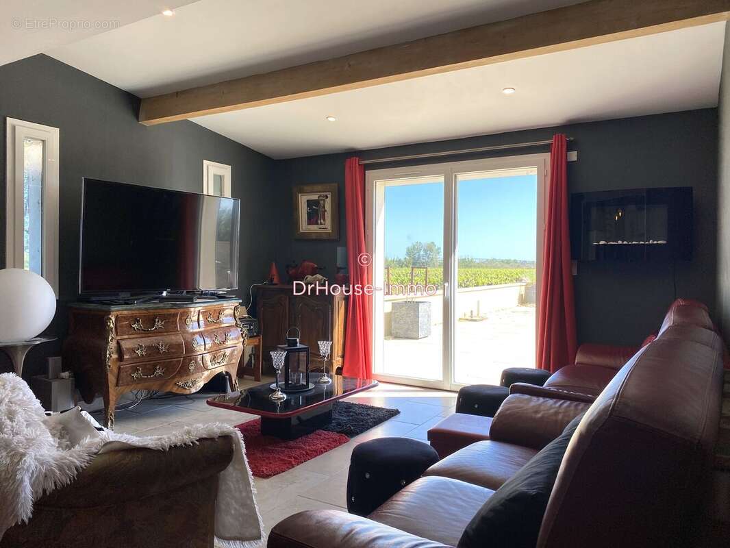 Maison à SAINT-LAURENT-D'AIGOUZE