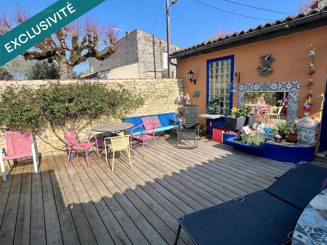 Photo 1 - Maison à SAINT-JEAN-D'ANGELY