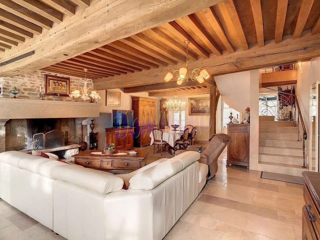 Maison à ALLIGNY-EN-MORVAN